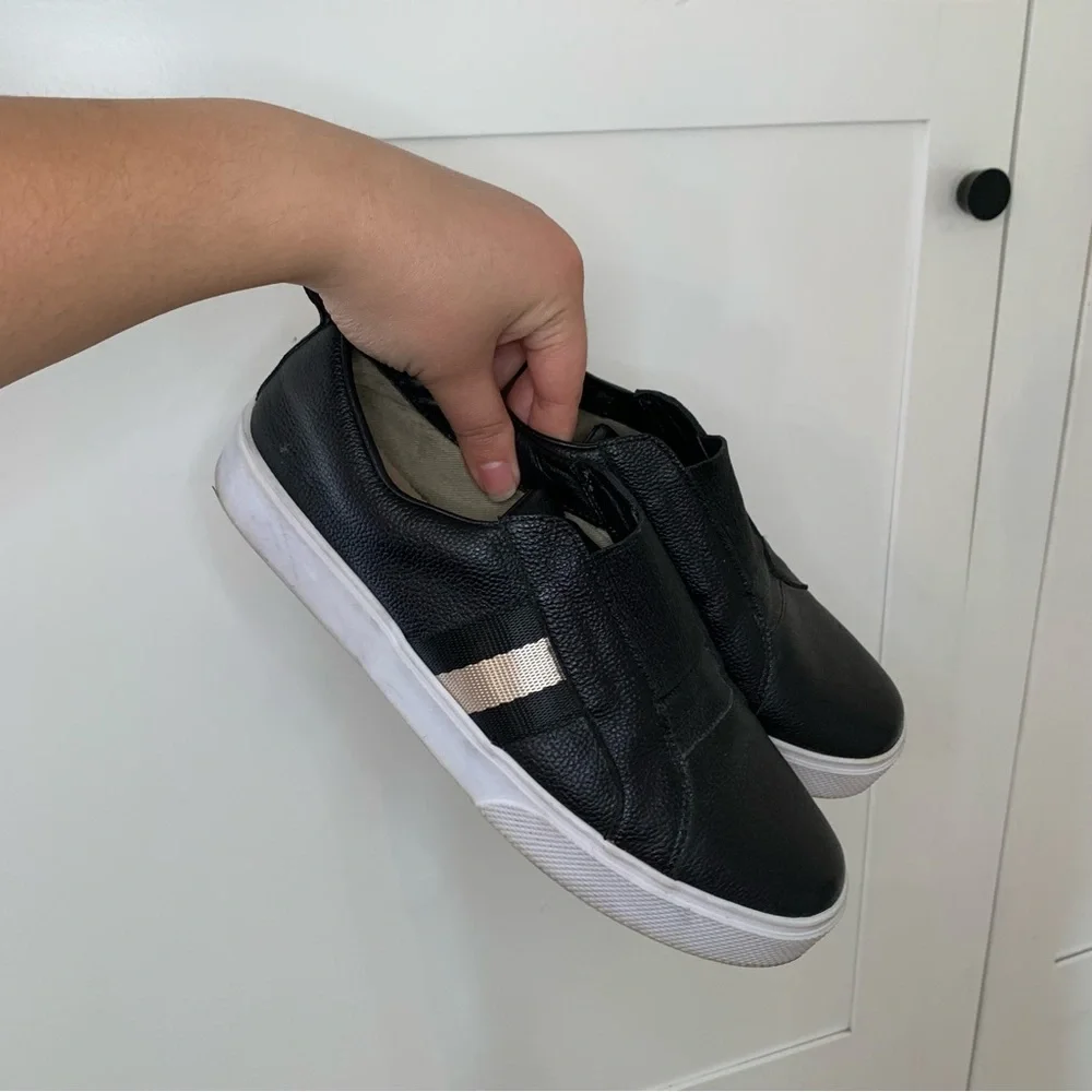 Kaanas Black Slip On Shoe Size 7